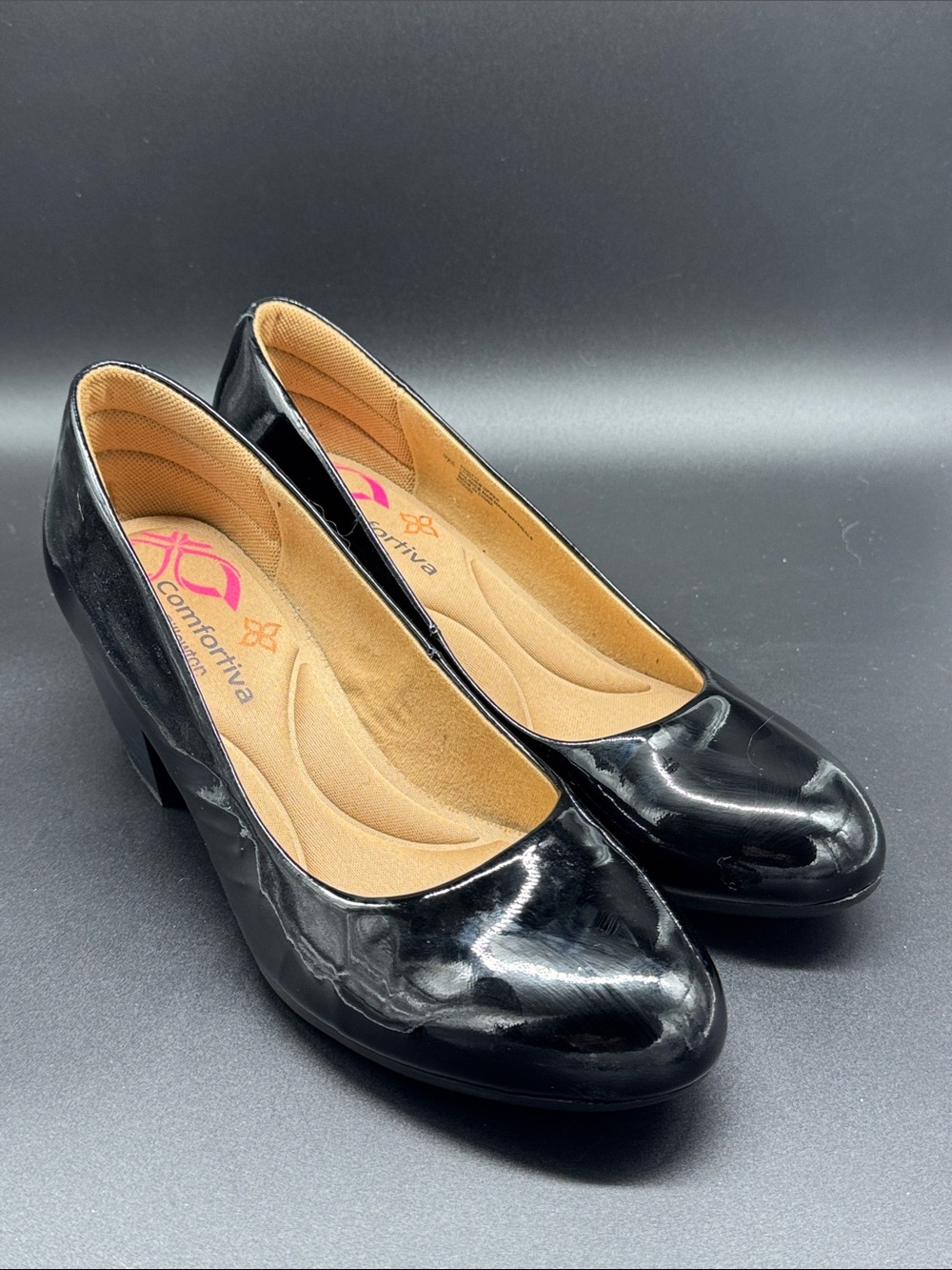 Comfortiva Black Patent Low Block Heel Pumps for Women Sz 9